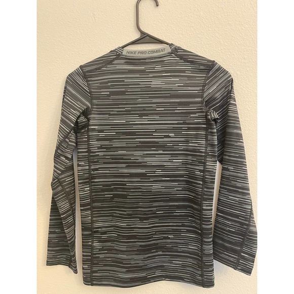 Nike T-shirt Pro Combat hiper warm dri-fit compression Youth Sz L slightly used - Picture 2 of 7